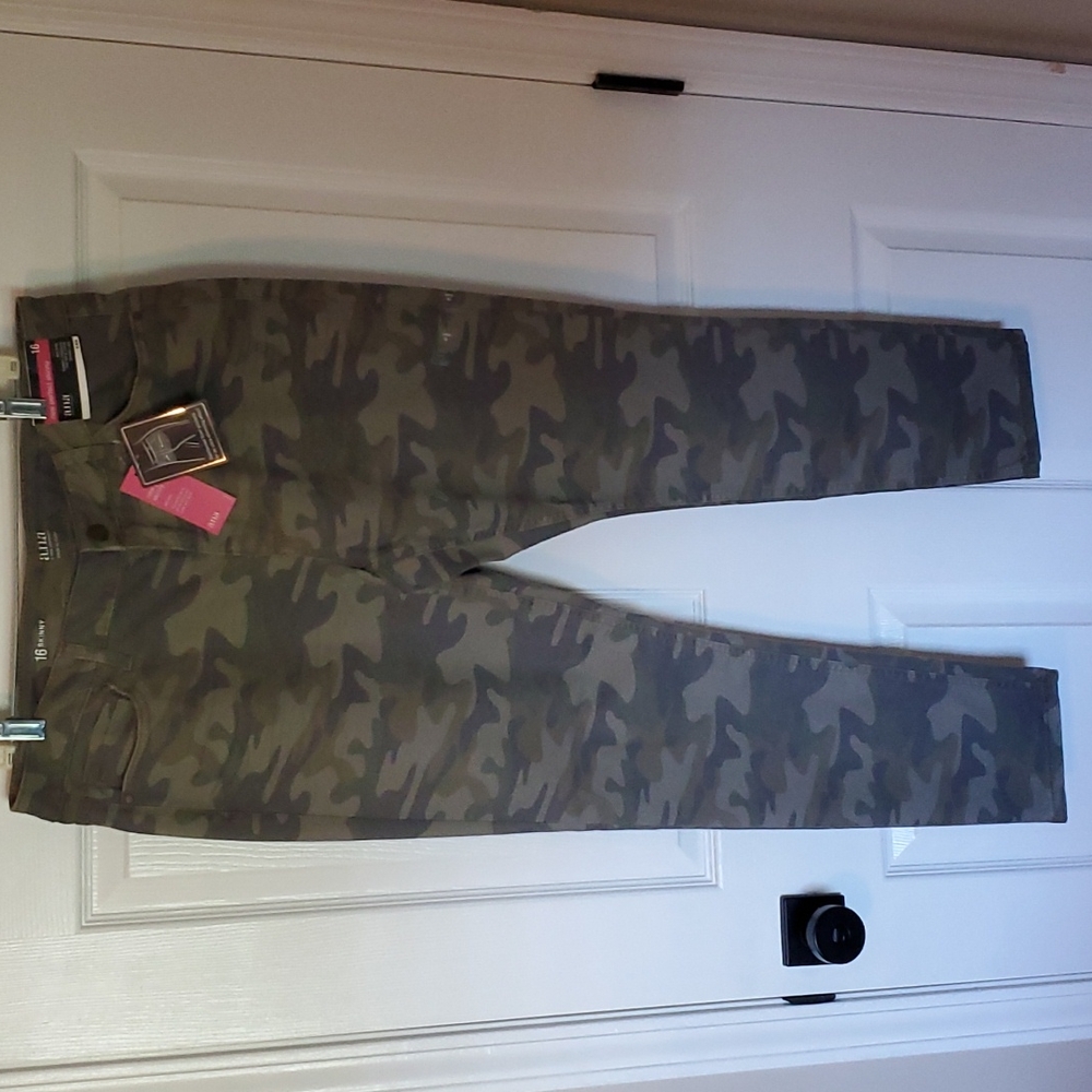 a.n.a. (CAM0) SIZE 16 SKINNY JEAN